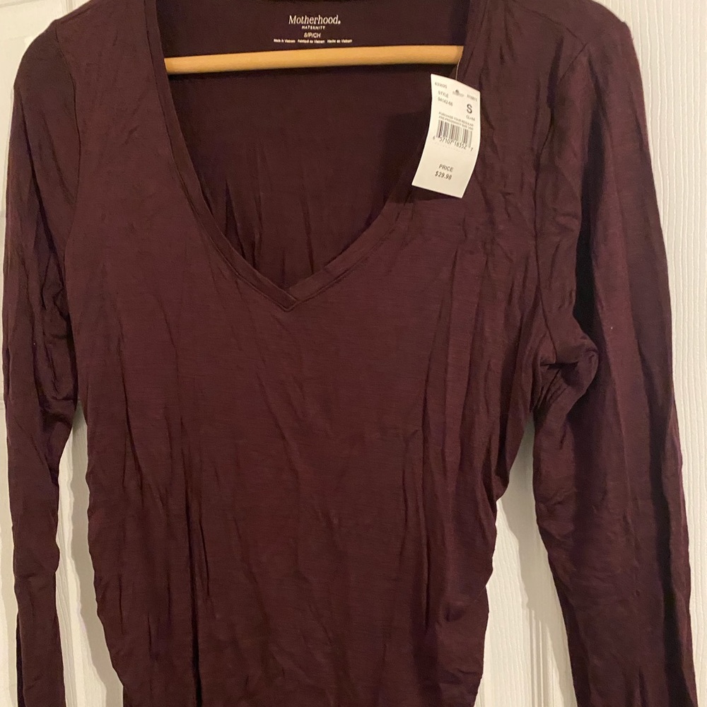 Maternity burgundy motherhood side ruched v neck new with tag long sleeve blouse